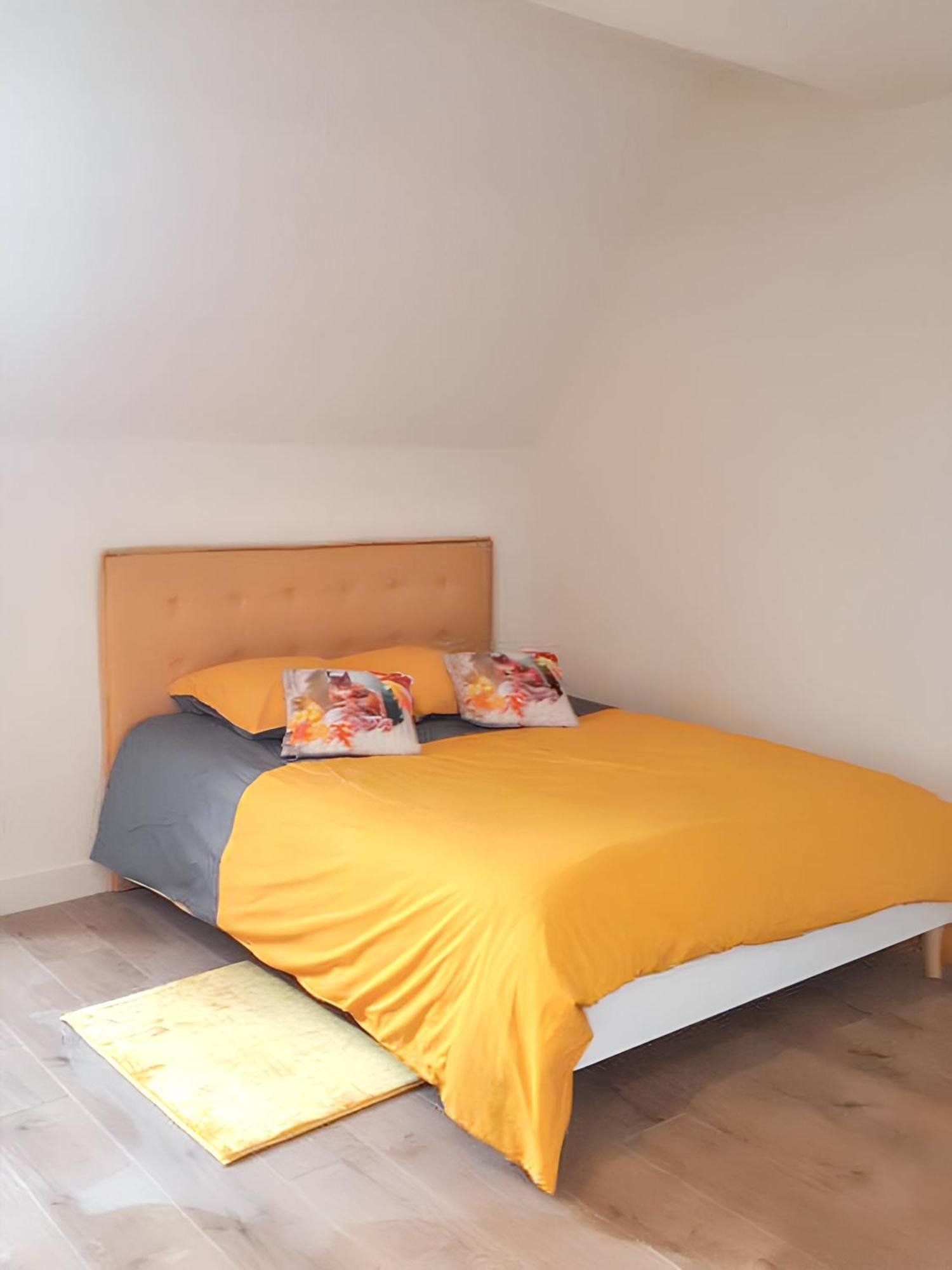 Charmant Studio A Abondant Avec Terrasse Ensoleillee 30 M² Екстериор снимка